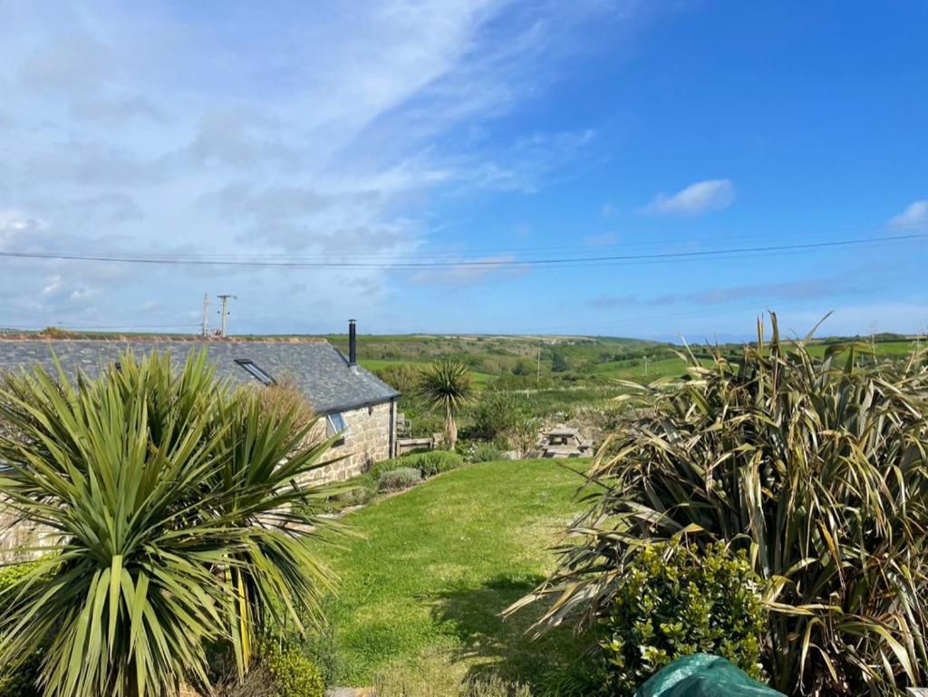 Ferienwohnung Trengothal Barn Porthcurno Exterior foto
