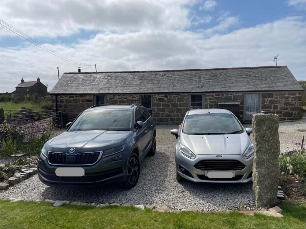 Ferienwohnung Trengothal Barn Porthcurno Exterior foto